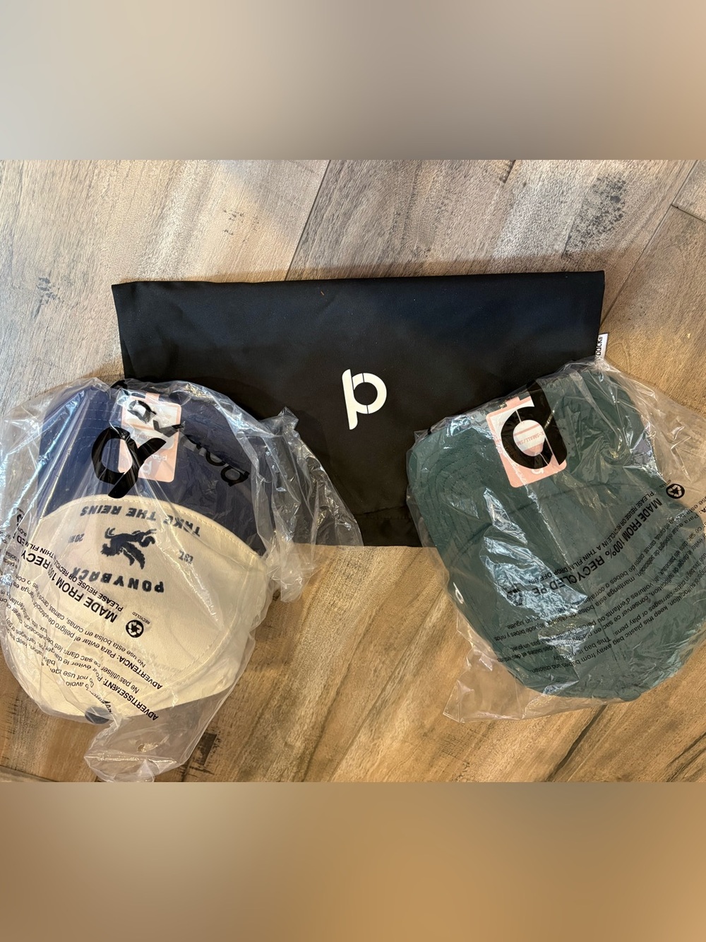 Ponyback Women’s cap magnetic Navy & Green